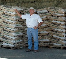 About Manzanola Feeds and Top Of The Rockies alfalfa cubes.